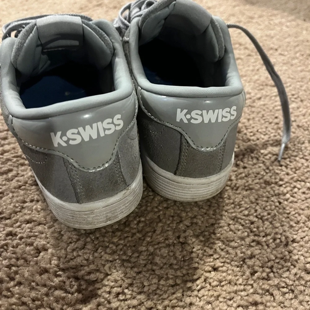 Women’s gray and white K Swiss sneakers - Picture 2 of 7